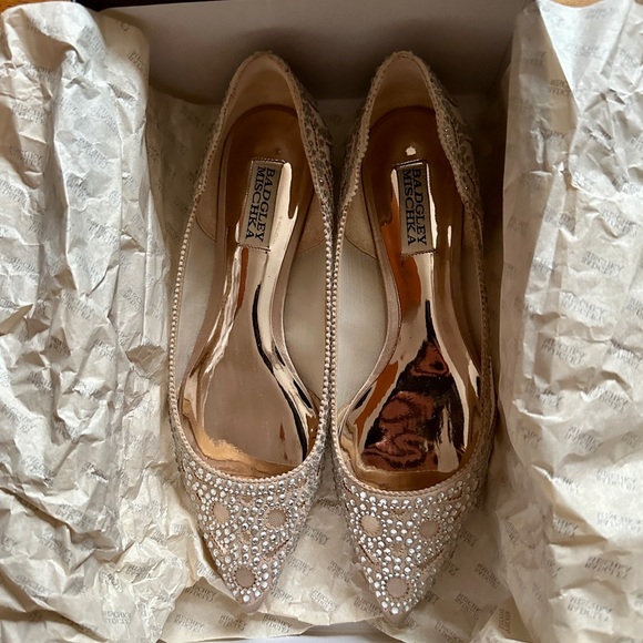 Badgley Mischka Gigi Flat - Picture 2 of 11